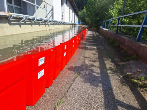 NOAQ Boxwall verbindet Feuerwehren entlang der Traisen